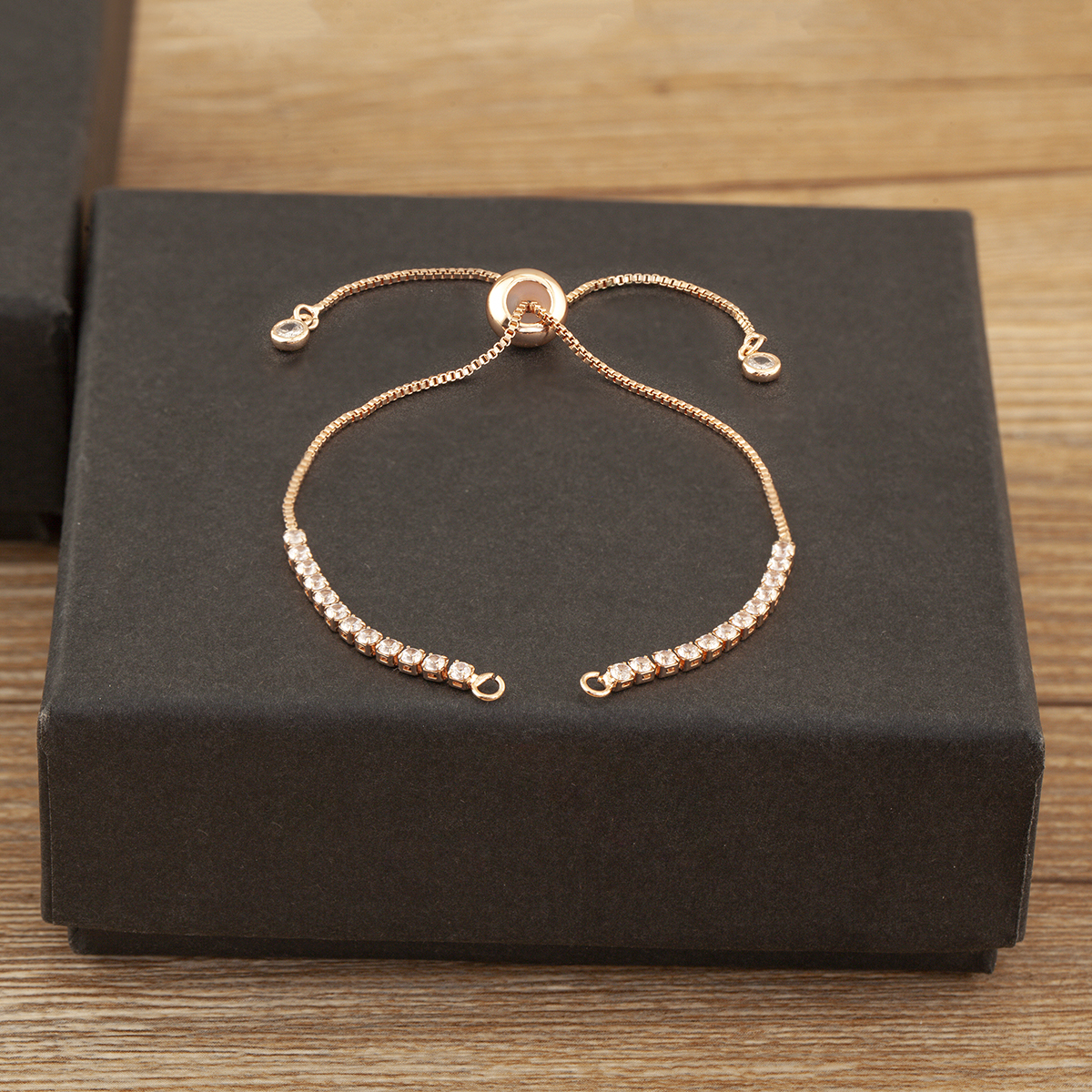 Nidin Hot White Zircon Paralle - Body Jewelry Wholesale recensione e prezzo