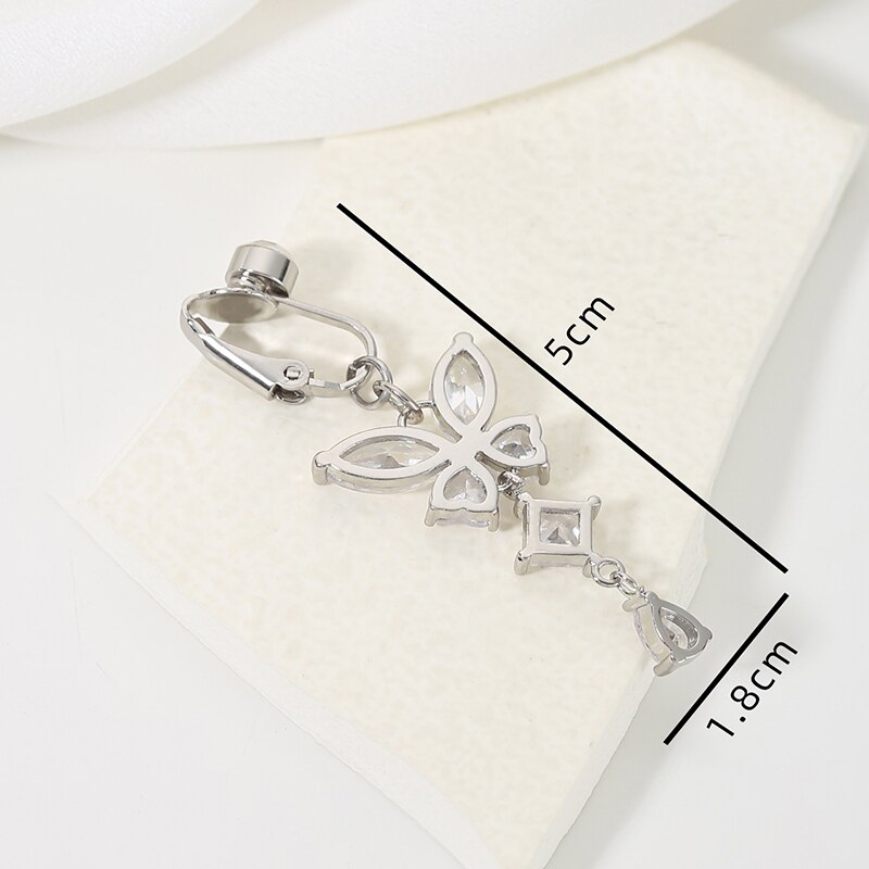 Clip On Fake Navel Belly Butto - Body Jewelry Wholesale recensione e prezzo
