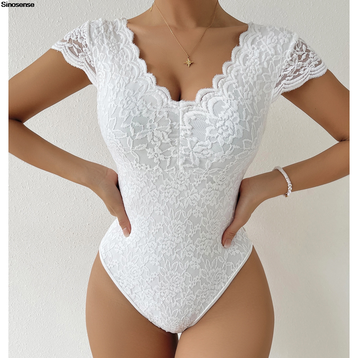 Womens Embroidery Floral Contr - Body Jewelry Retainers recensione e prezzo